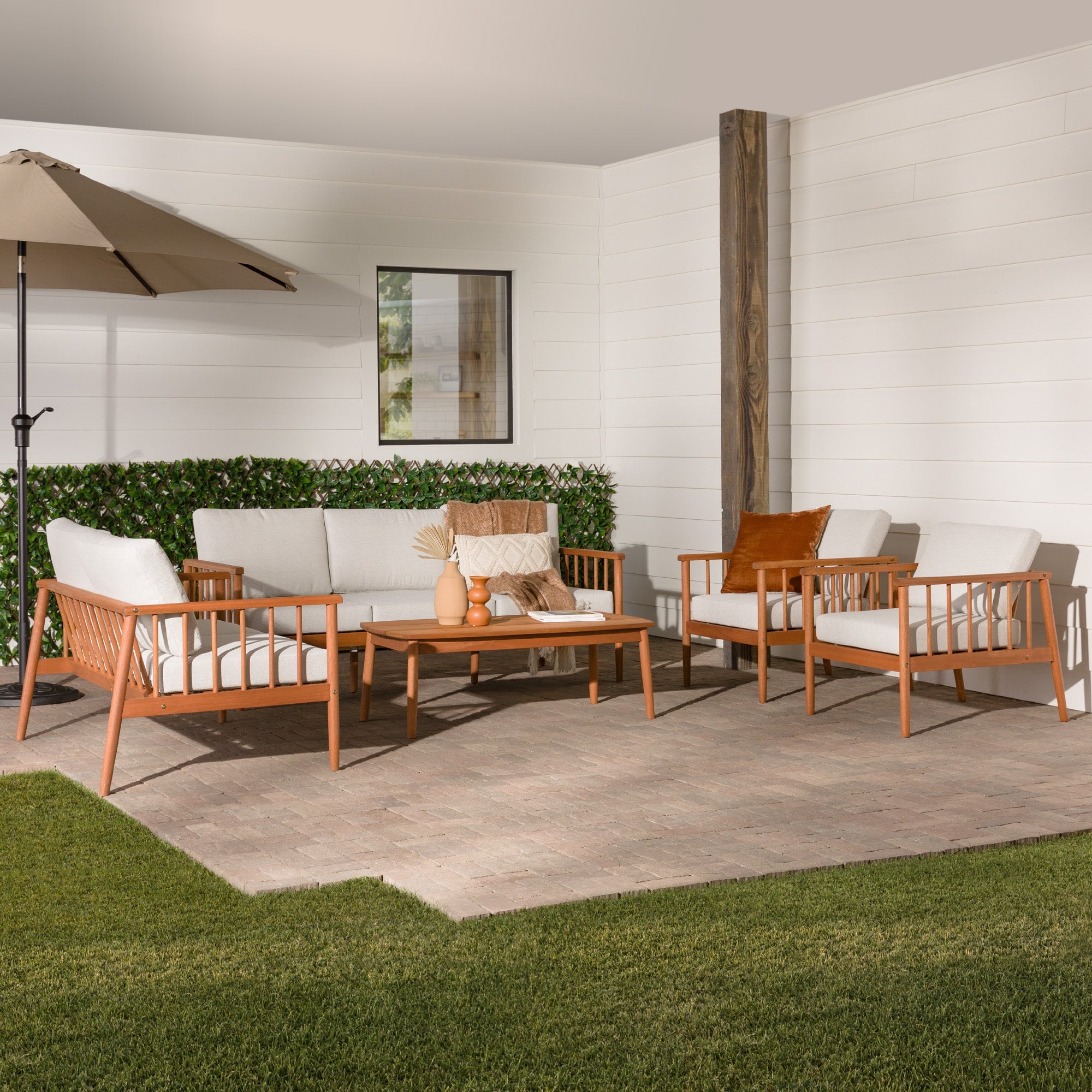 Walker Edison Circa Modern 5-Piece Solid Wood Spindle Patio Chat Set