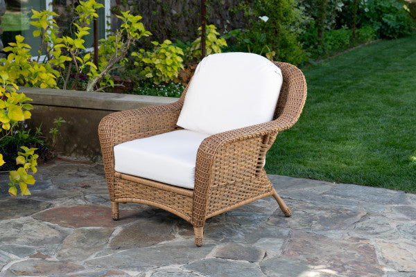 Tortuga Outdoor Sea Pines Chair & Side Table Bundle - Mojave - Canvas Natural