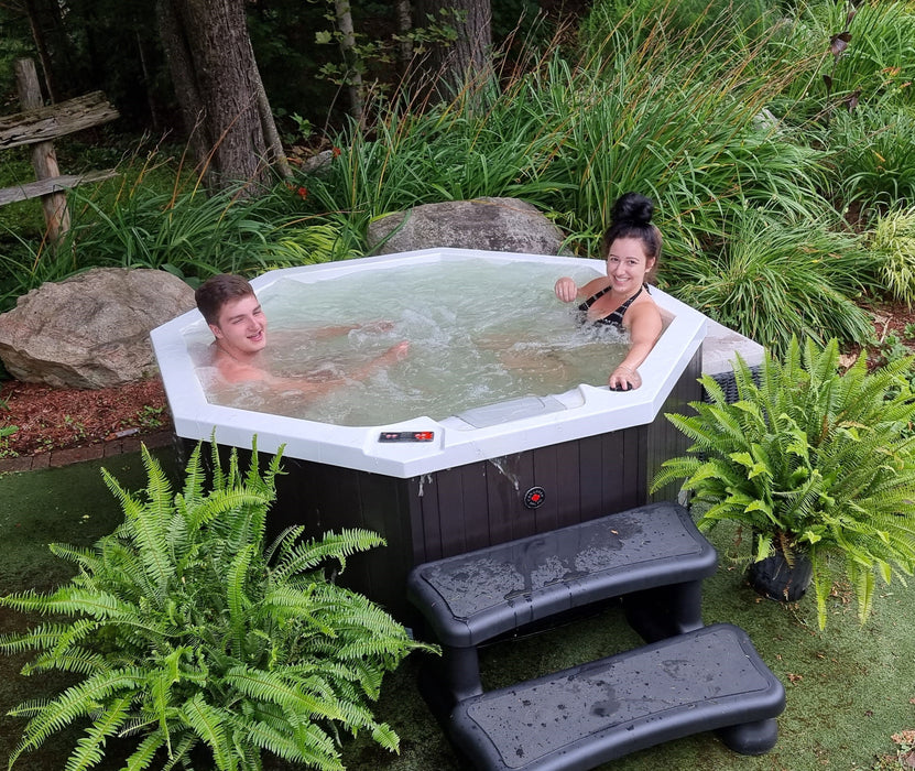 Canadian Spa Co. Muskoka 5-Person 14-Jet Portable Hot Tub